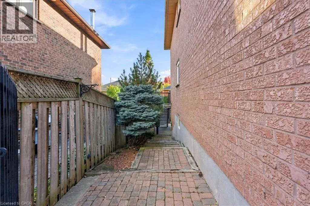 1374 HERITAGE Way Unit# Lower #Lower