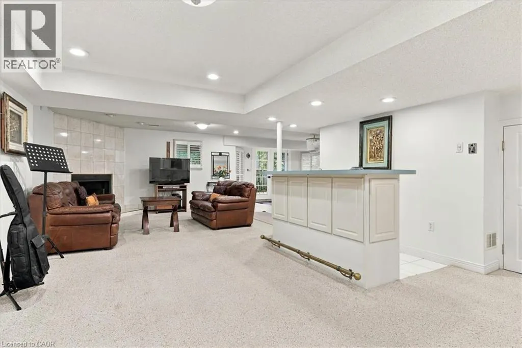 1374 HERITAGE Way Unit# Lower #Lower