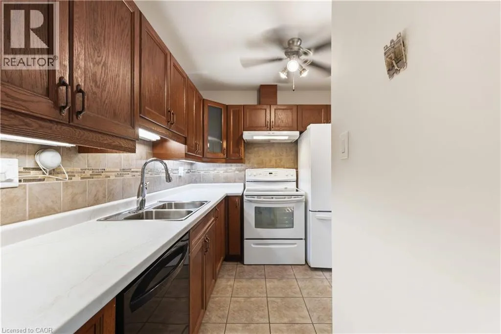 1396 UPPER OTTAWA Street Unit# 27 #27