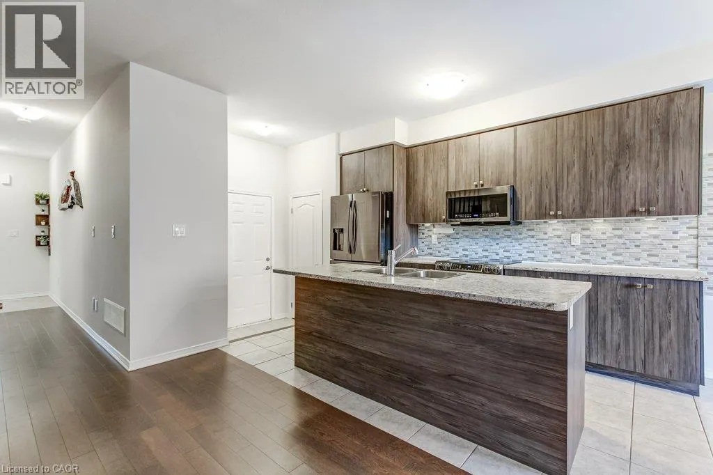 80 OAKTREE Drive
