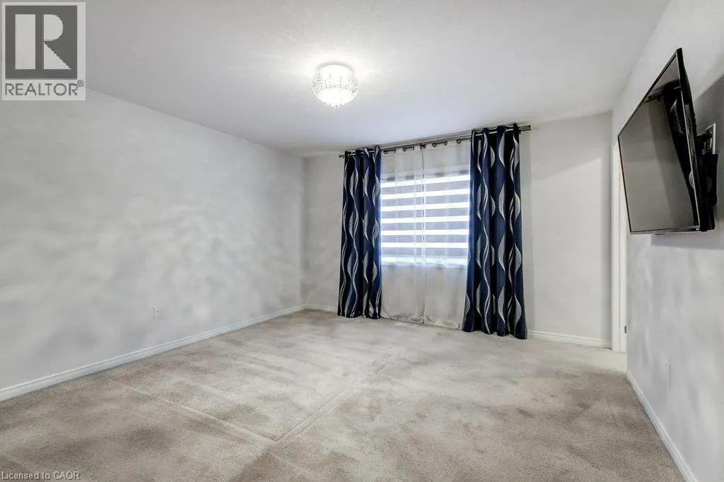 80 OAKTREE Drive