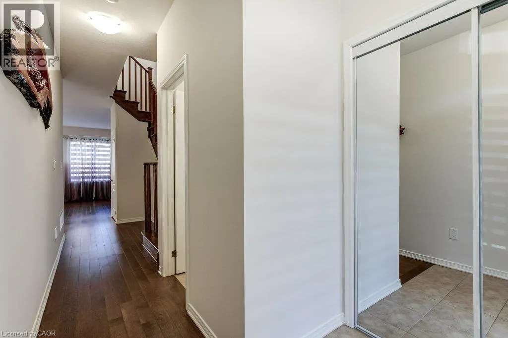 80 OAKTREE Drive
