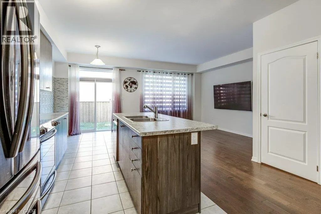 80 OAKTREE Drive
