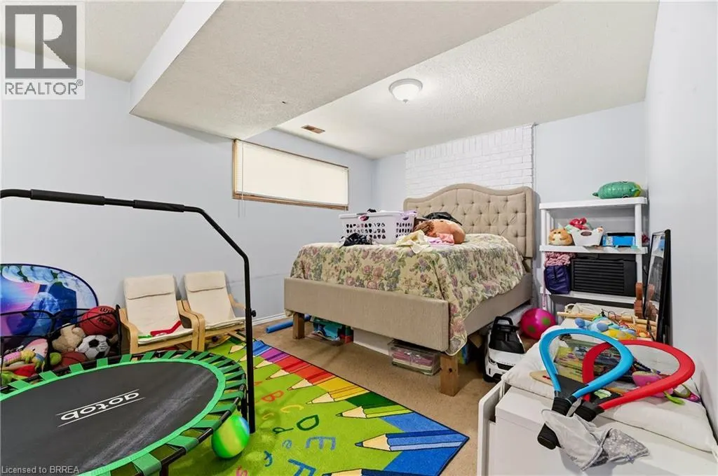 82 BEAVER Crescent