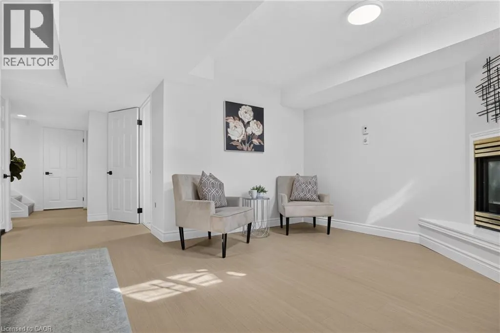 350 ERBSVILLE Road Unit# 5 #5