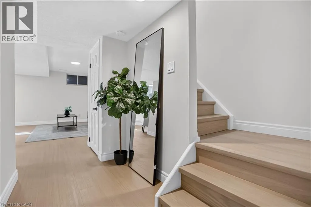 350 ERBSVILLE Road Unit# 5 #5