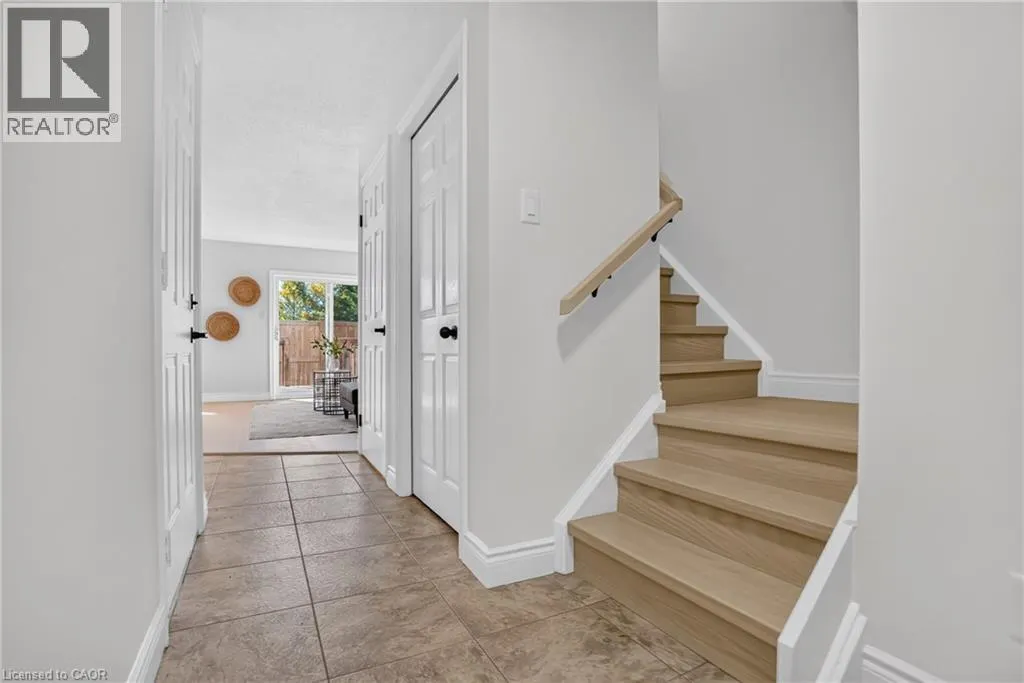 350 ERBSVILLE Road Unit# 5 #5