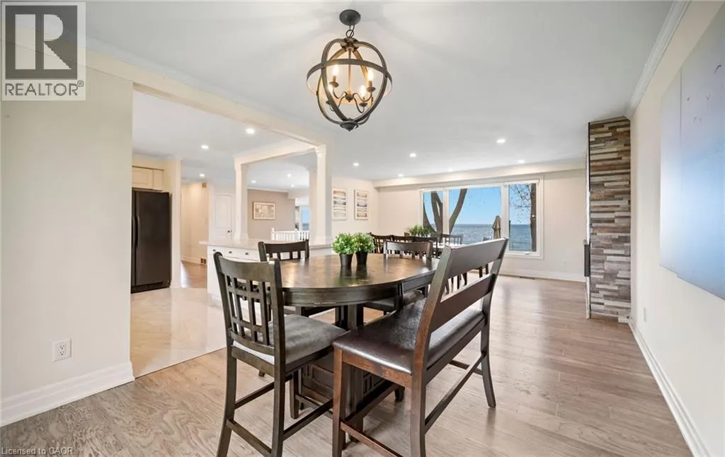 17 WENDAKEE Drive