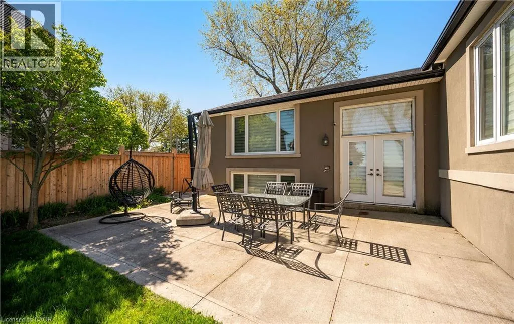 17 WENDAKEE Drive