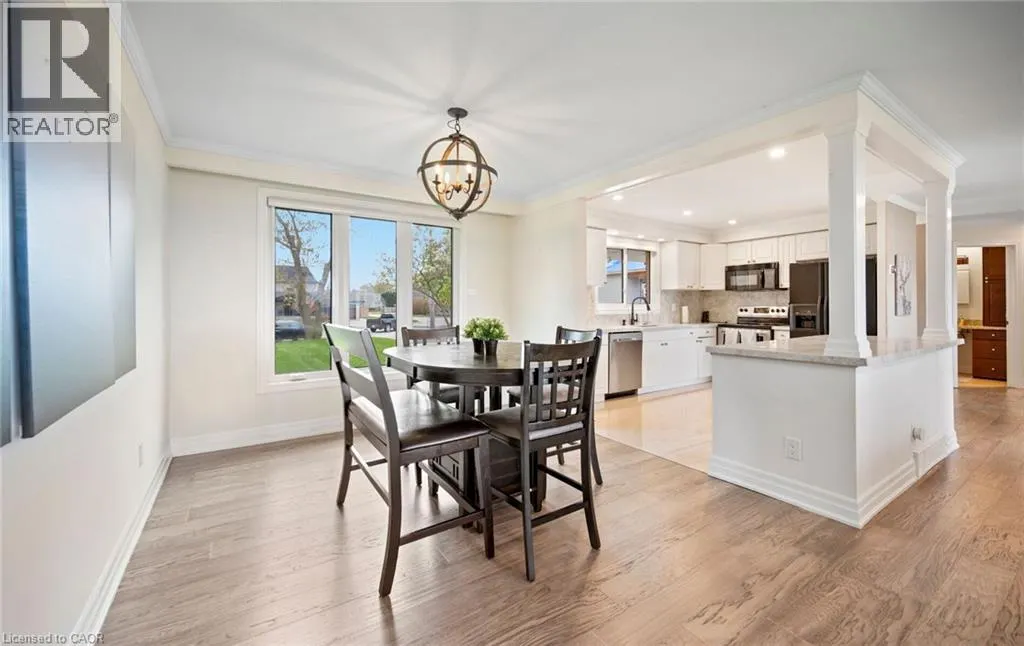 17 WENDAKEE Drive