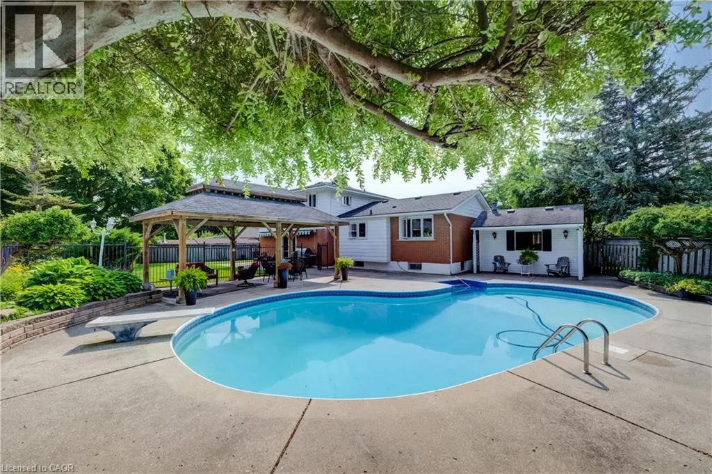 298 CREIGHTON Court