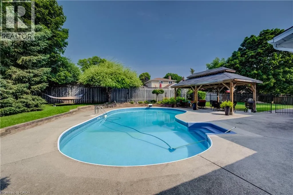 298 CREIGHTON Court