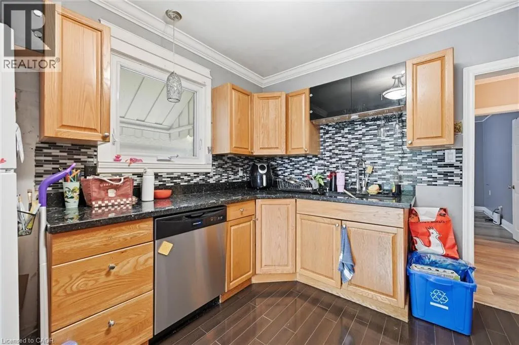275 WEST 2ND Street