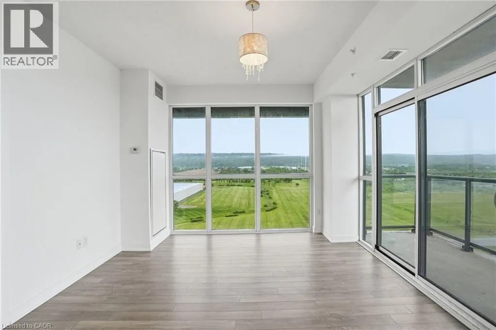 550 NORTH SERVICE Road Unit# 1201 #1201