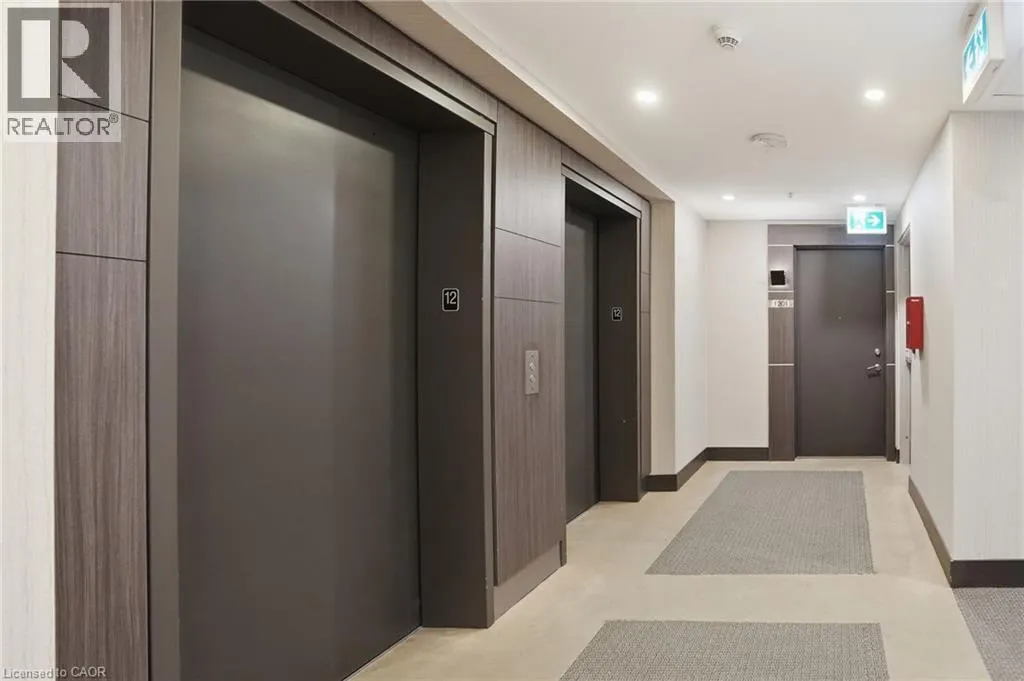 550 NORTH SERVICE Road Unit# 1201 #1201