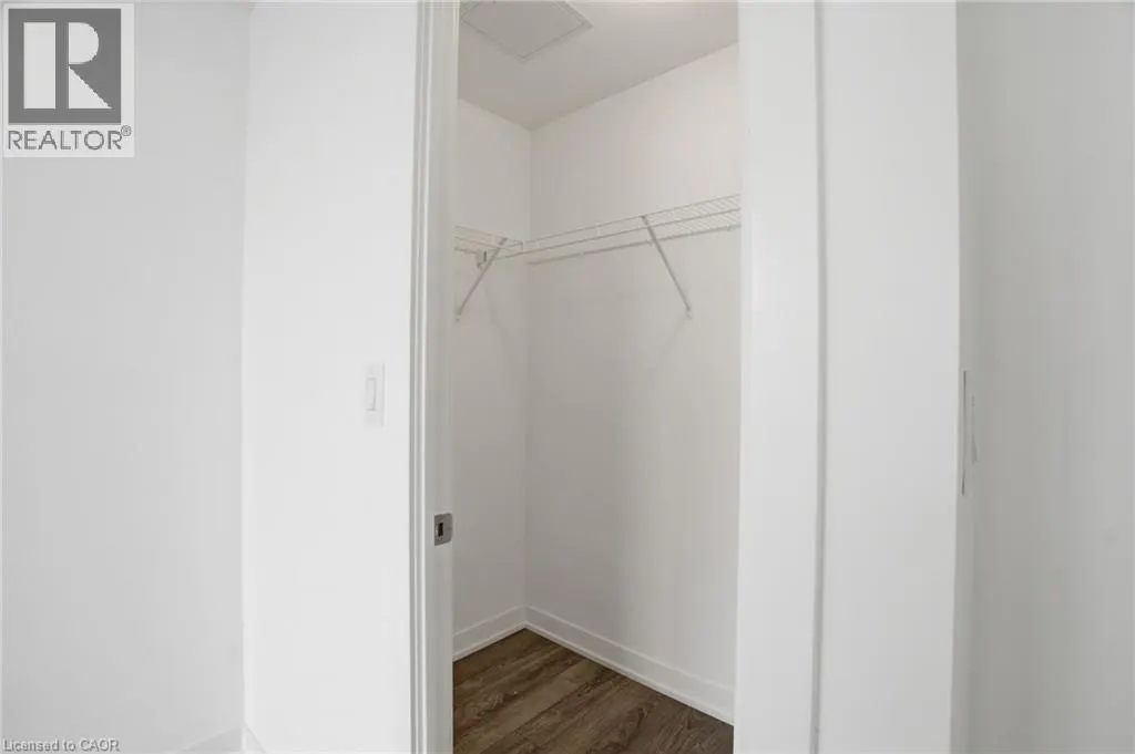550 NORTH SERVICE Road Unit# 1201 #1201