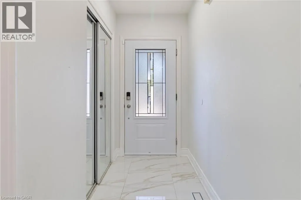 6653 OPERA GLASS Crescent