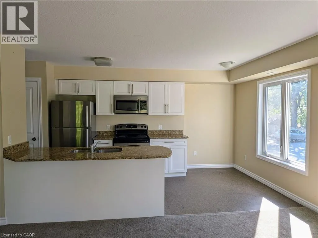 225 RIDDELL Street Unit# 33 #33