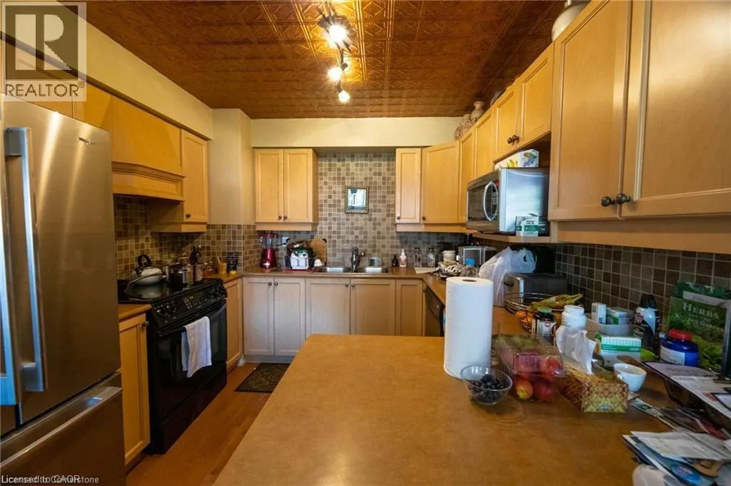26 MOSS Boulevard Unit# 15 #15