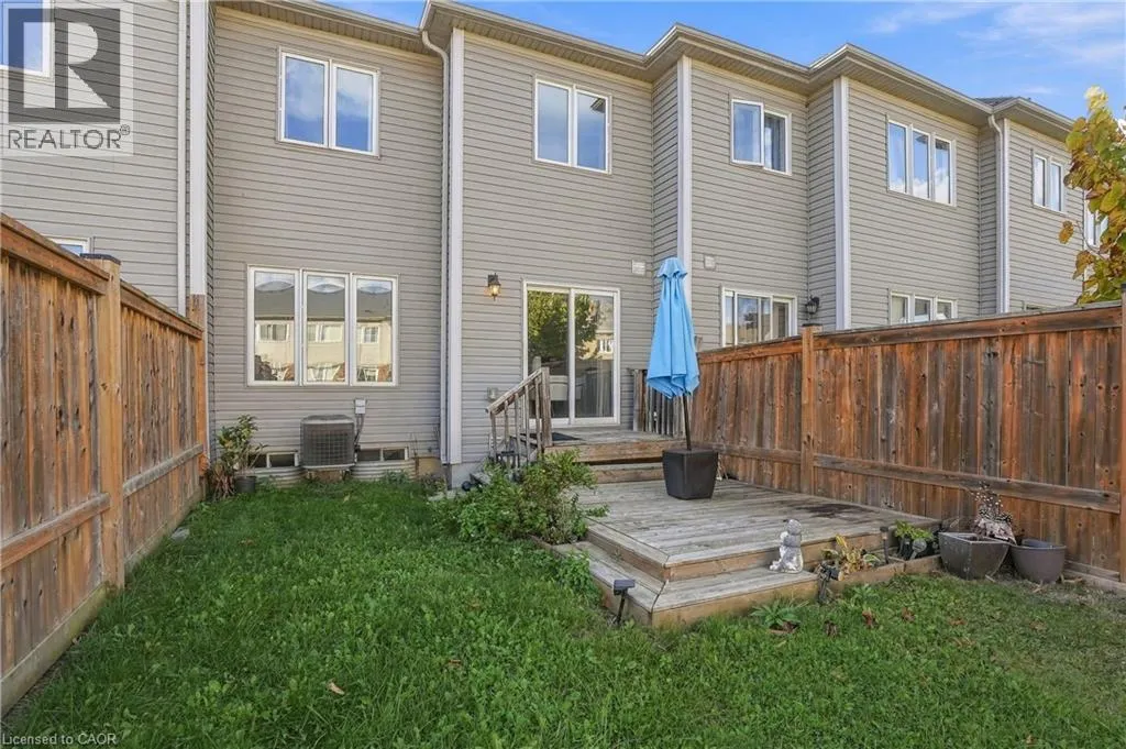 153 ENGLISH Lane