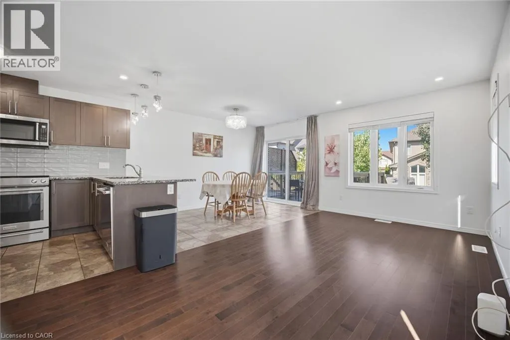 135 HARDCASTLE Drive Unit# 85 #85