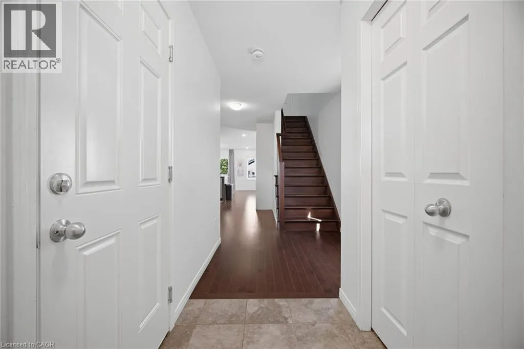135 HARDCASTLE Drive Unit# 85 #85