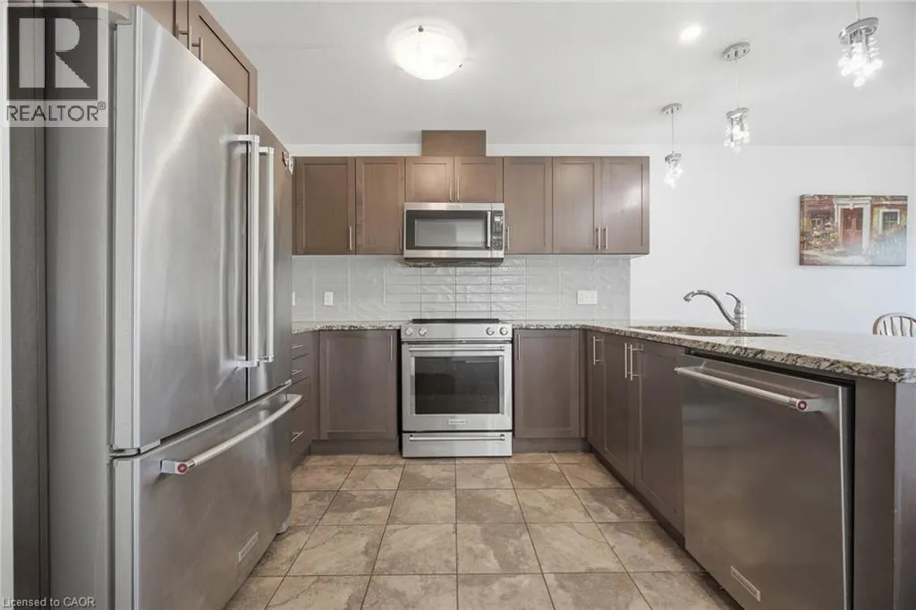 135 HARDCASTLE Drive Unit# 85 #85
