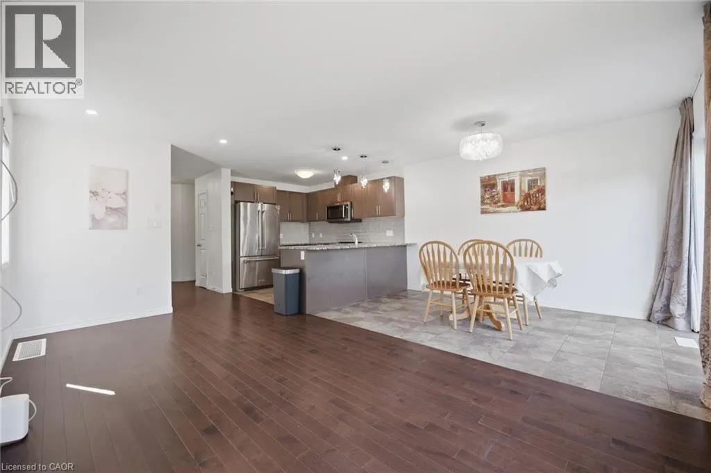 135 HARDCASTLE Drive Unit# 85 #85