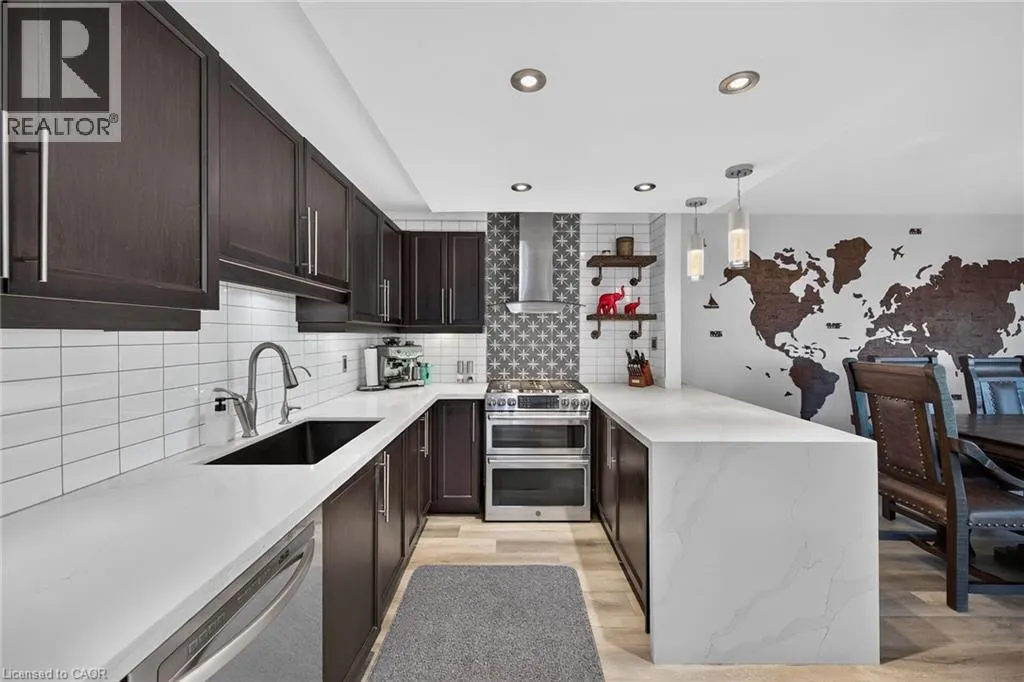 4377 BEVERLEY Crescent