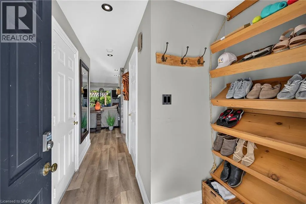 4377 BEVERLEY Crescent