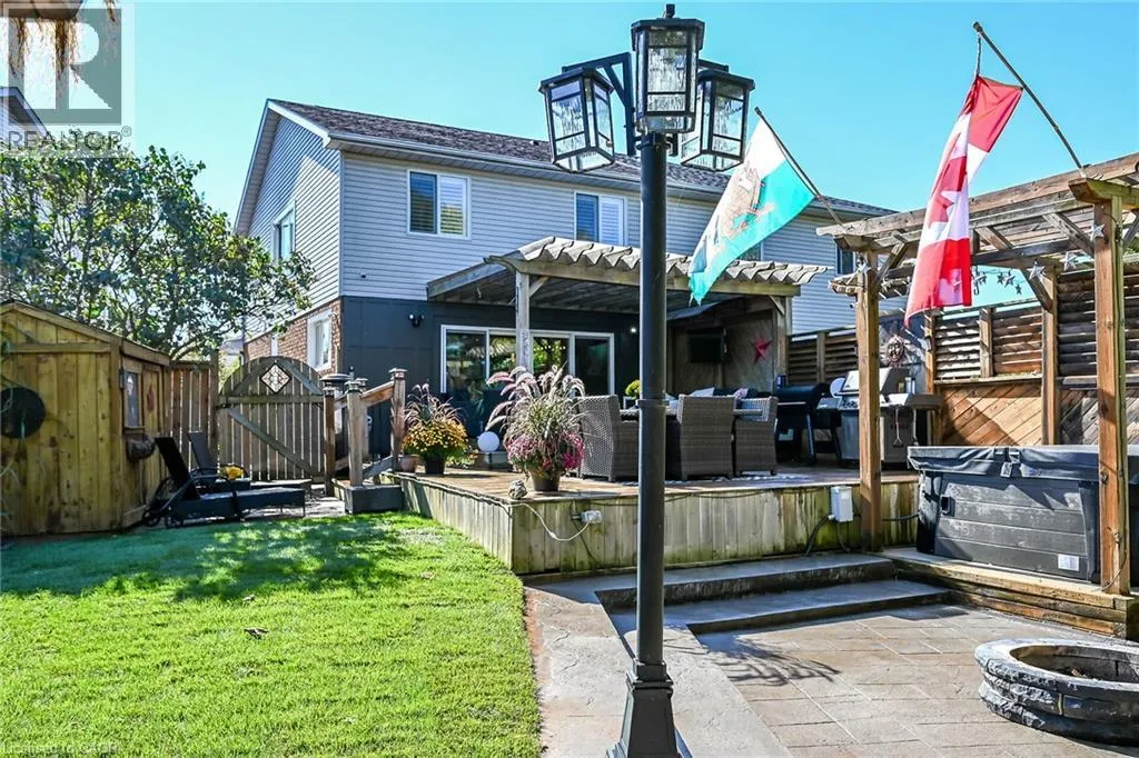 4377 BEVERLEY Crescent