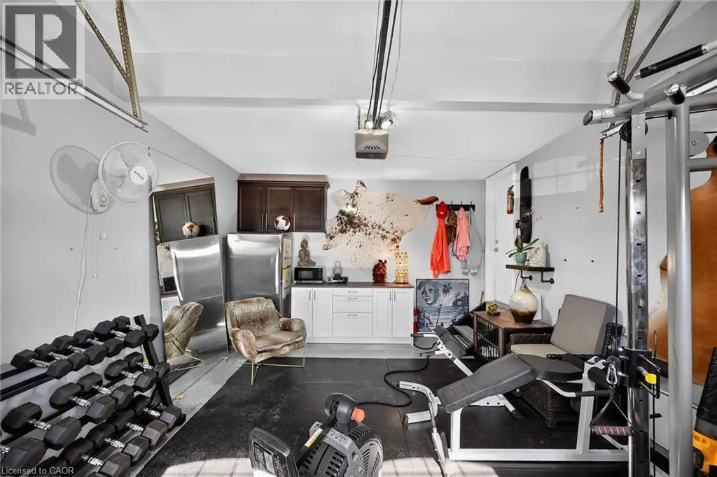 4377 BEVERLEY Crescent