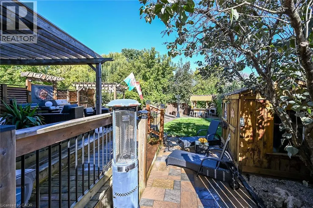 4377 BEVERLEY Crescent