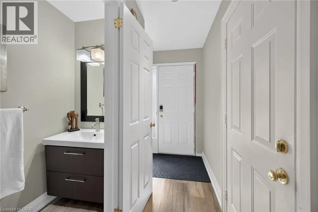 4377 BEVERLEY Crescent