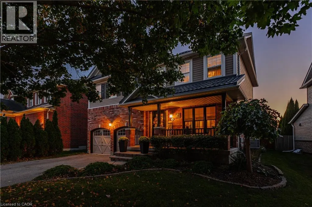 6 MATHEWS Court