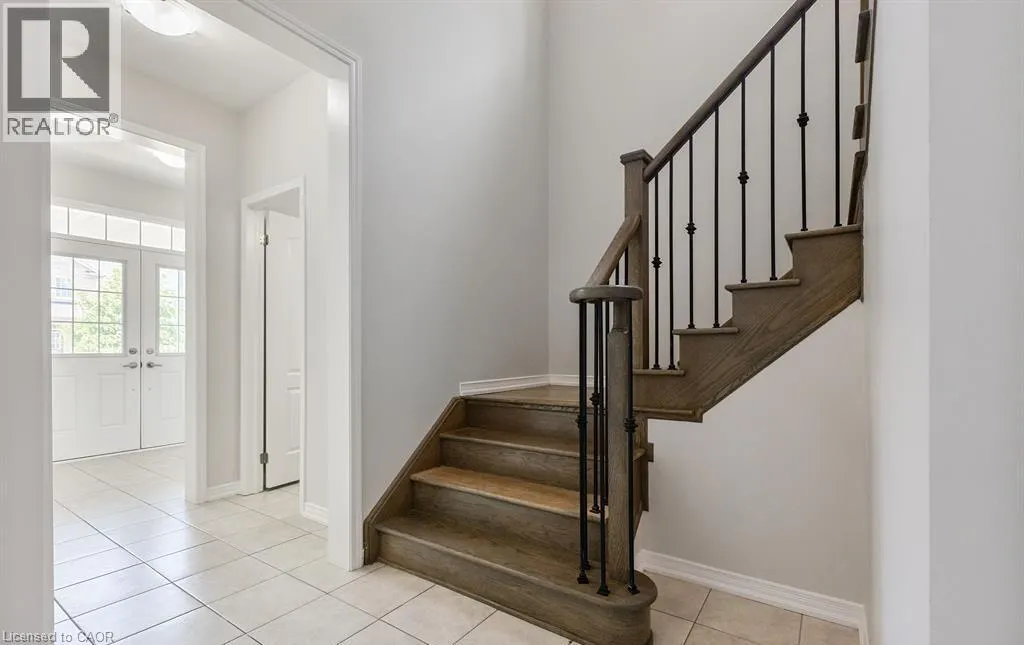 25 MUNRO Circle