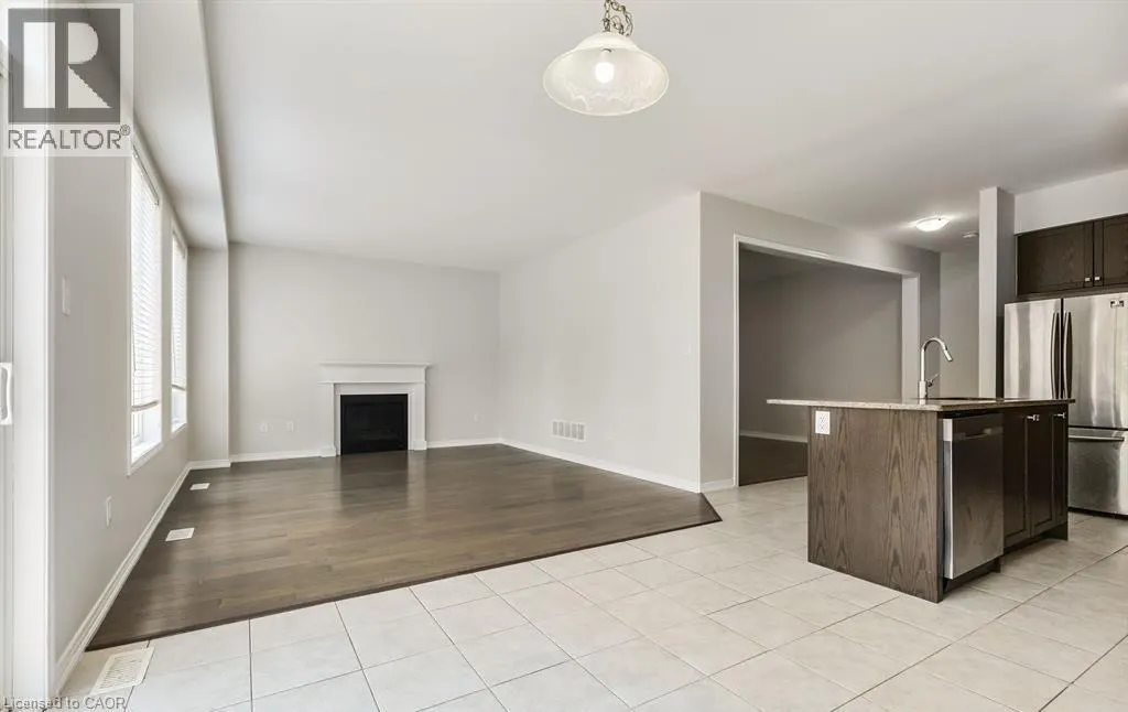 25 MUNRO Circle