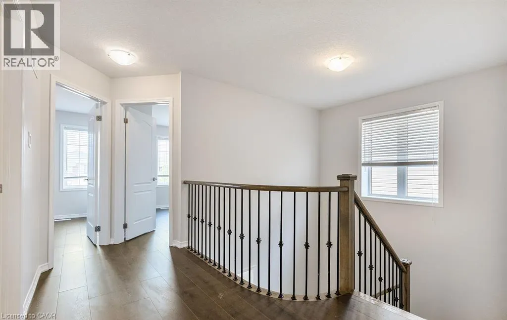25 MUNRO Circle