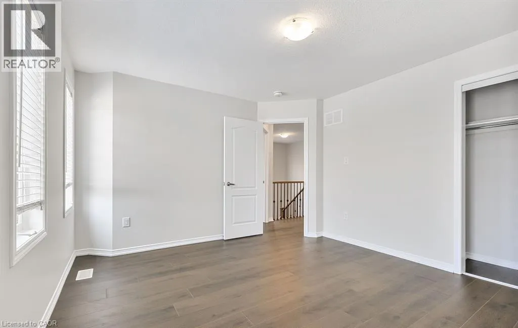 25 MUNRO Circle