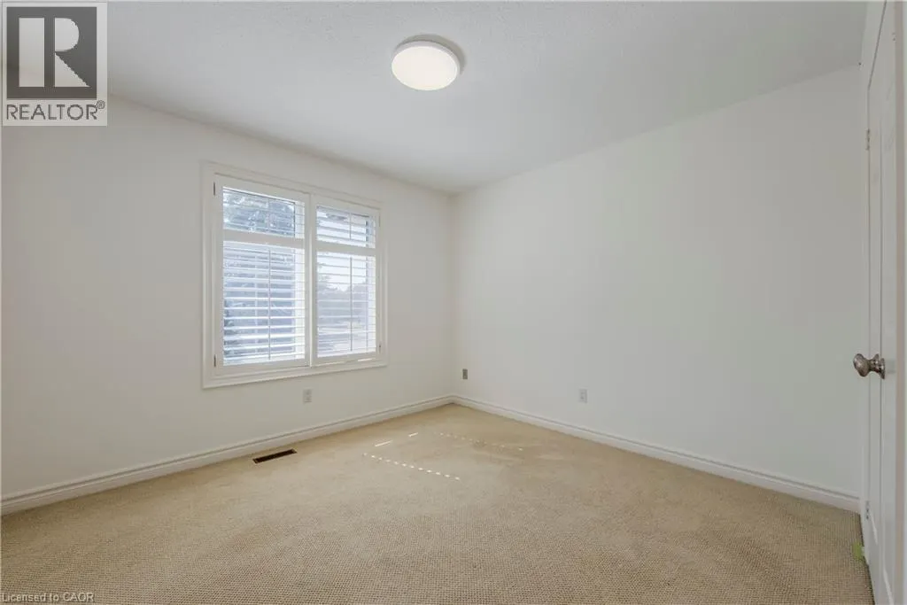 1487 THE LINKS Drive