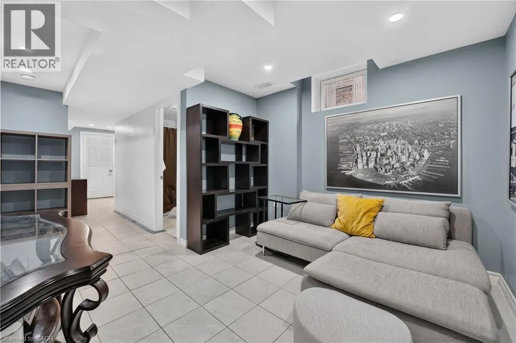 58 SUMMERBERRY Way