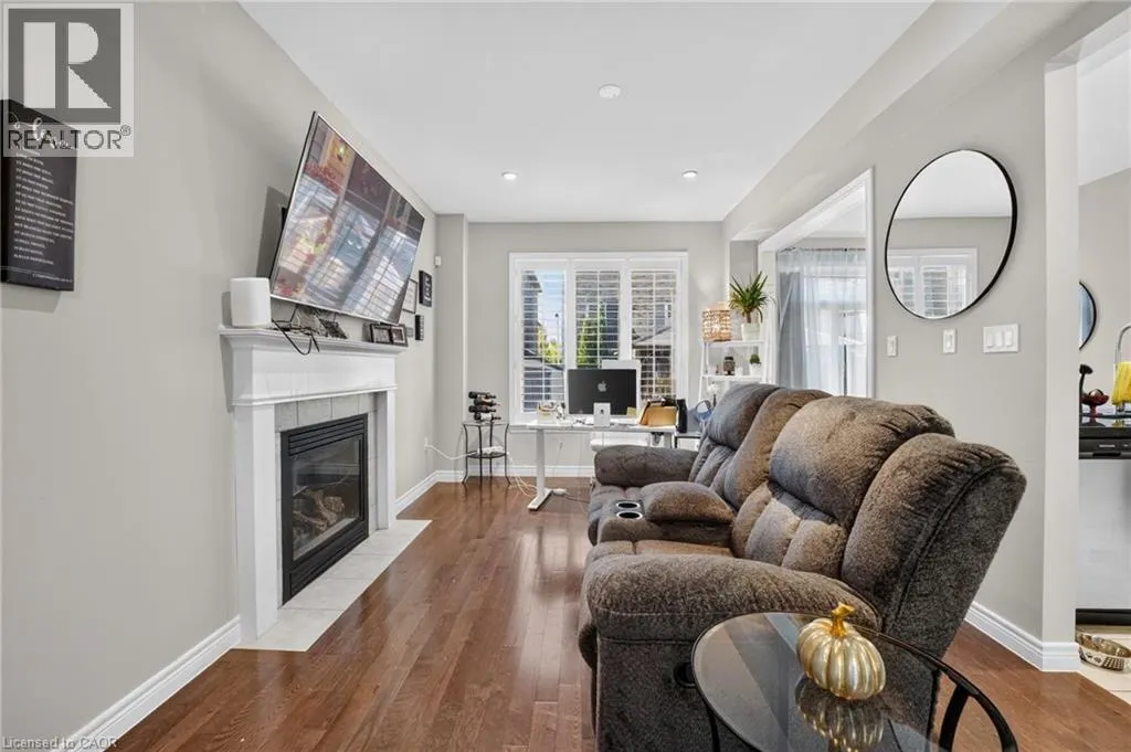 58 SUMMERBERRY Way