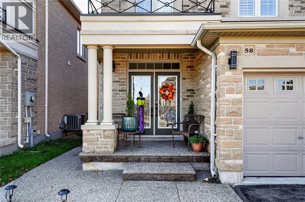 58 SUMMERBERRY Way