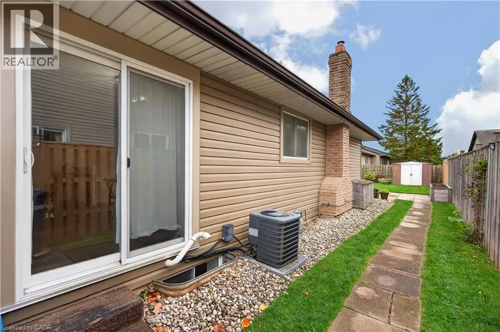38 SOUTHGLEN Road