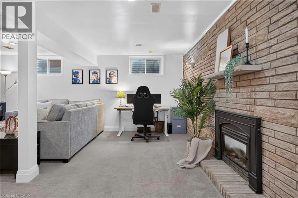 38 SOUTHGLEN Road