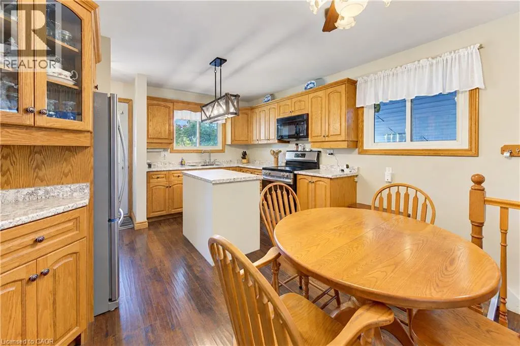 73 BELTON Drive