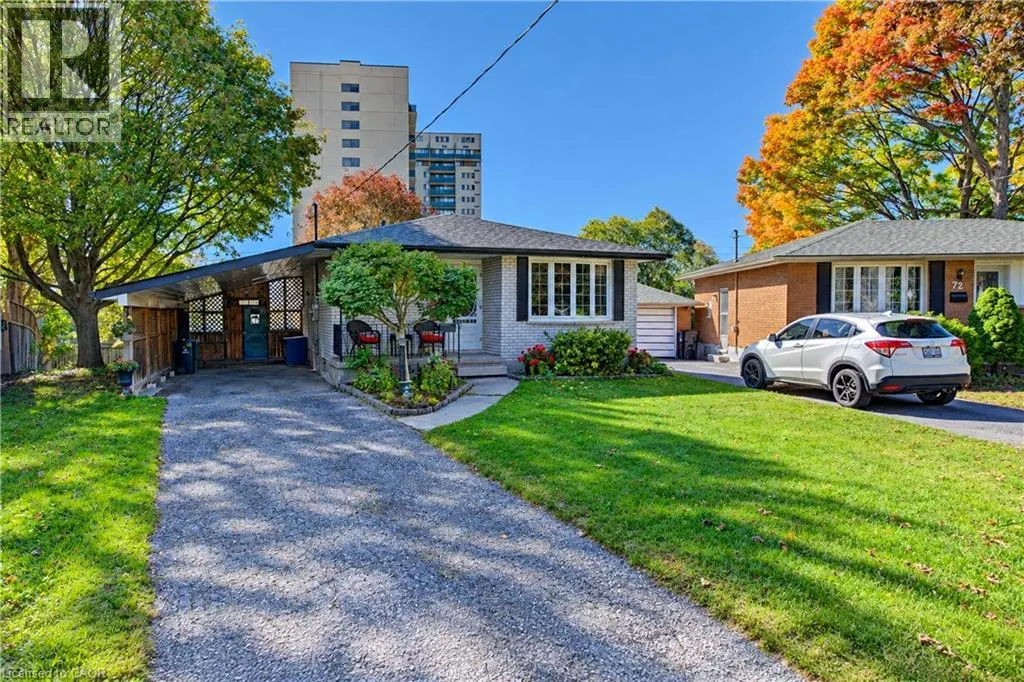 73 BELTON Drive