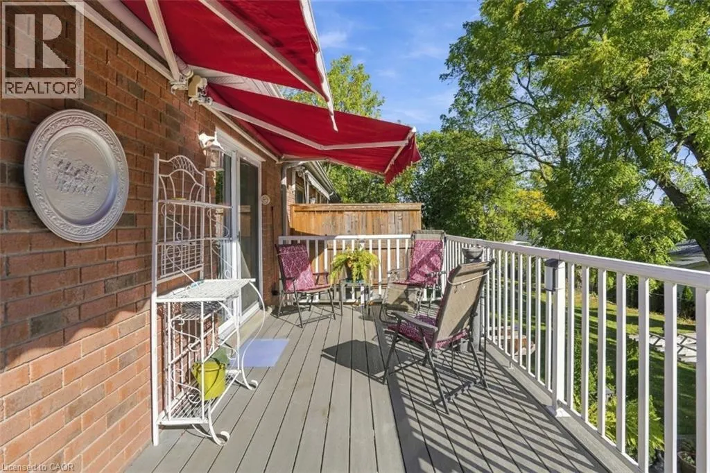 9 KINSMAN Court S