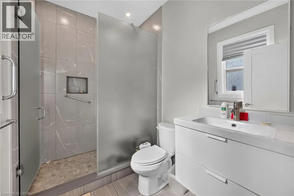 41 ELEANOR Avenue