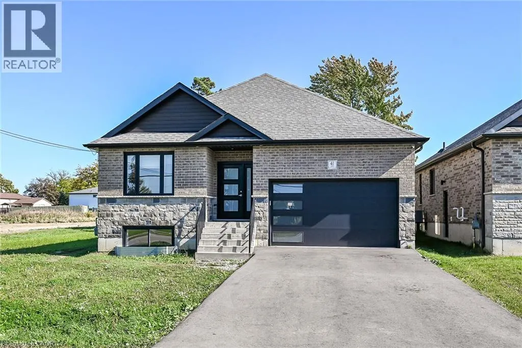 41 ELEANOR Avenue